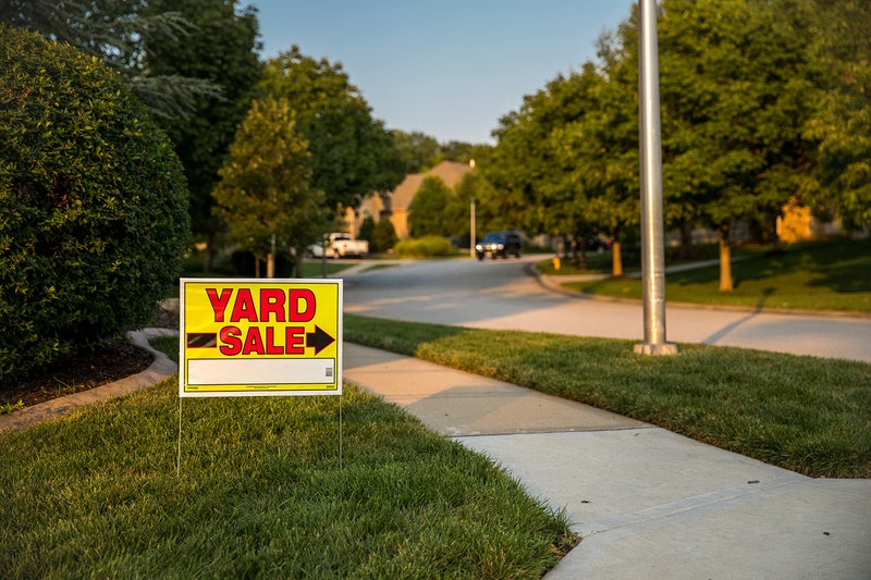 Sunburst Systems 3935 Yard Sale, Assembled with metal U-Stake, Double Sided, 32" x 22" (Including Stakes), 10 Pack, Neon Yellow - Image 5